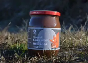 Crema di cioccolato fondente alla Nocciola Piemonte IGP 1 crema spalmabile nocciole Piemonte igp dark